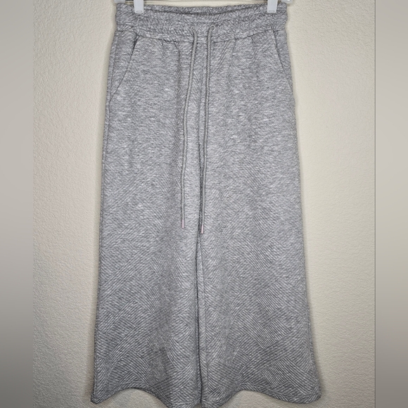 See And Be Seen 2-Piece Lounge Set - Picture 3 of 7